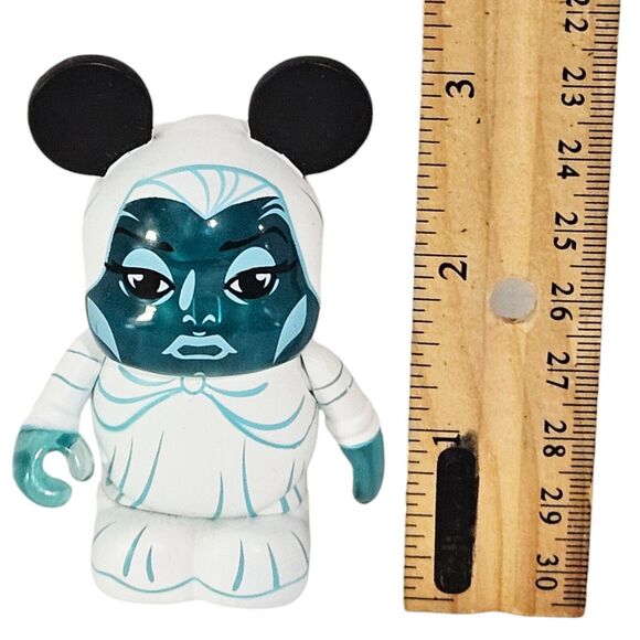 Disney Leota Vinylmation 3" Toy Figure - Haunted Mansion Series 1 Chaser 2012 - Picture 2 of 7